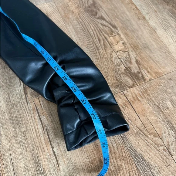 Zara Black Faux Leather Women's Blazer - Picture 6 of 6